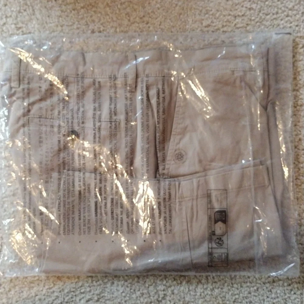 Men's Flat-Front Chino Shorts - Picture 7 of 7